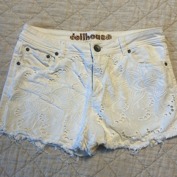 Dollhouse Pants - White denim lace shorts